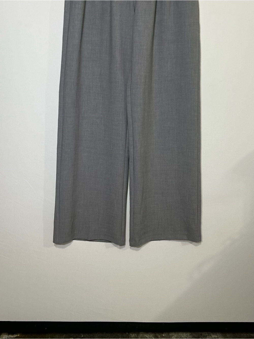 Abercrombie & Fitch Grey High Rise Pleated Wide Leg Trousers XS - Picture 3 of 12